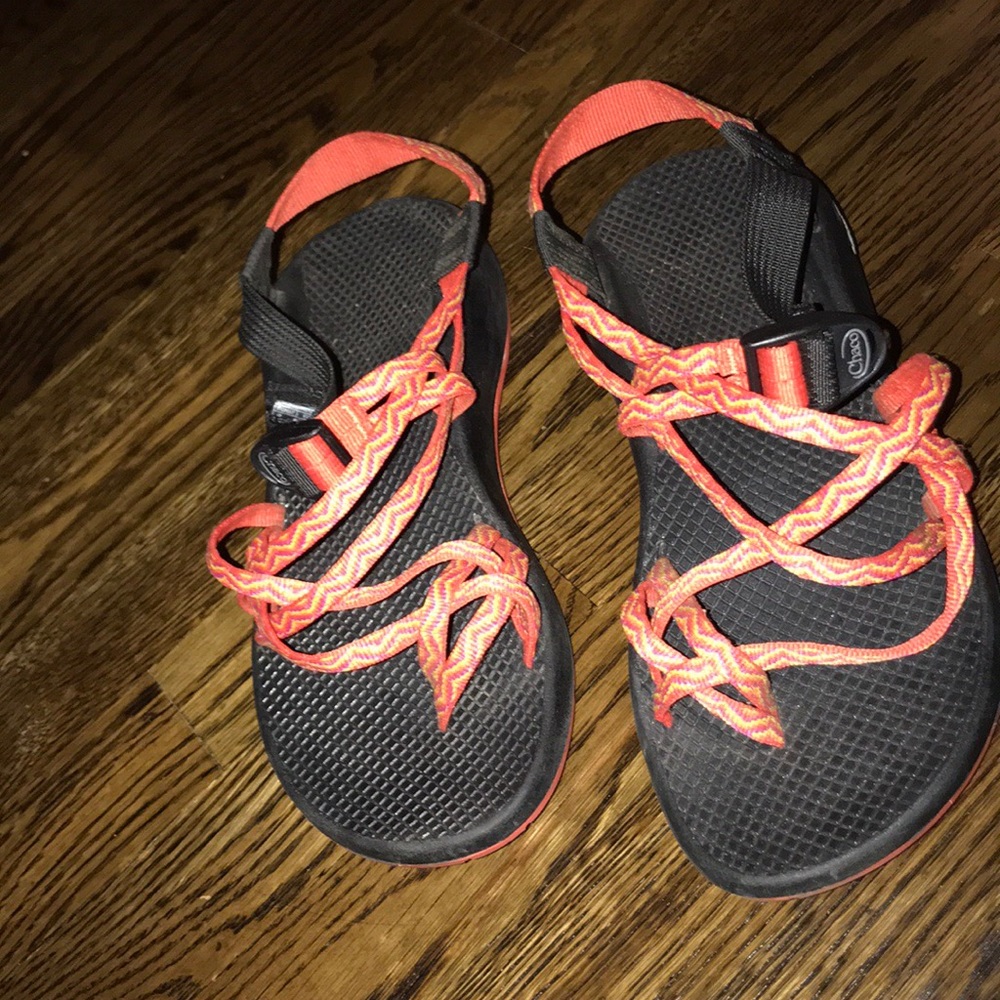 ‼️PRICE DROP‼️Chevron Double Toe Strap CHACOS W 10